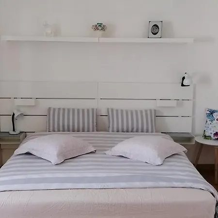 Homestay Geranios N.25