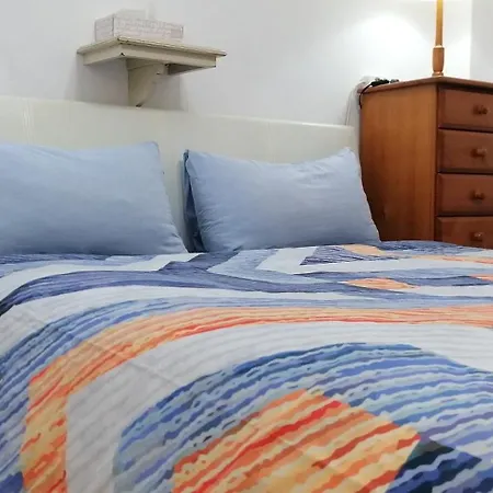 Homestay Geranios N.25 *