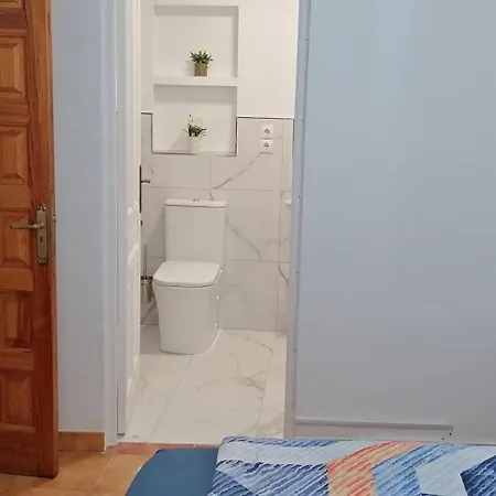 Проживание в семье Geranios N.25 Икод-де-лос-Винос